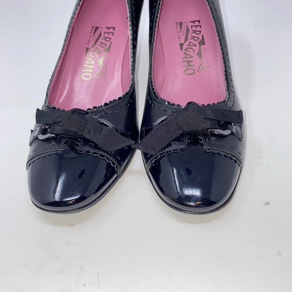 Salvatore Ferragamo VTG Pumps. Never worn. - Picture 10 of 11